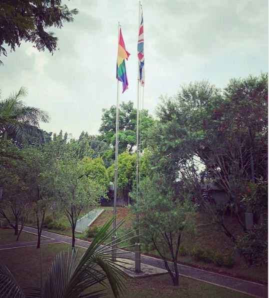 Pasang Bendera LGBT, Kemlu RI Minta Klarifikasi Dubes Inggris di Jakarta