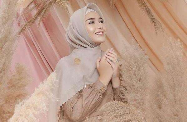 Artis Non Muslim yang Memerankan Peran Muslimah, dari Jessica Mila hingga Amanda Manopo Artis Non Muslim yang Memerankan Peran Muslimah, dari Jessica Mila hingga Amanda Manopo