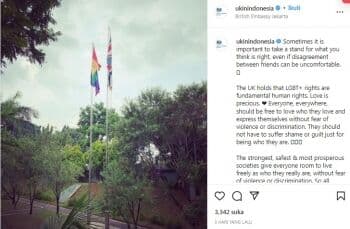 Panggil Dubes Inggris, Kemlu RI Ungkap Kekecewaan Atas Pengibaran Bendera LGBT