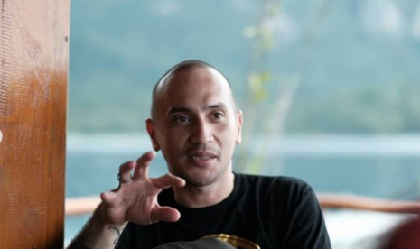 Pakai Sabu Sambil Kerja, Aktor Gary Iskak Ditangkap di Bandung