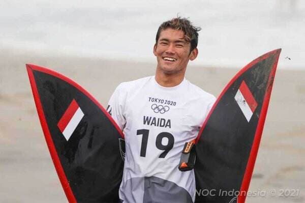 Rio Waida Tampil Gemilang, Juarai Sydney Surf Pro 2022