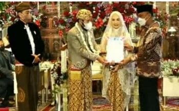 Sah! Usai Menikah Ketua MK Anwar Usman-Idayati Langsung Dapat KTP-EL Baru