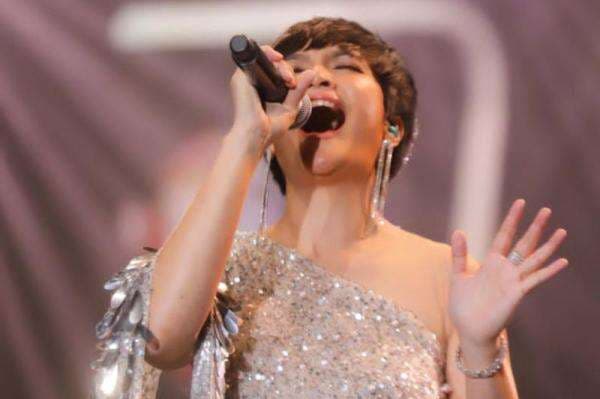 Lea Simanjuntak Pamer Teknik Menyanyi Seriosa, Penonton Java Jazz Festival 2022 Terpukau Lea Simanjuntak Pamer Teknik Menyanyi Seriosa, Penonton Java Jazz Festival 2022 Terpukau