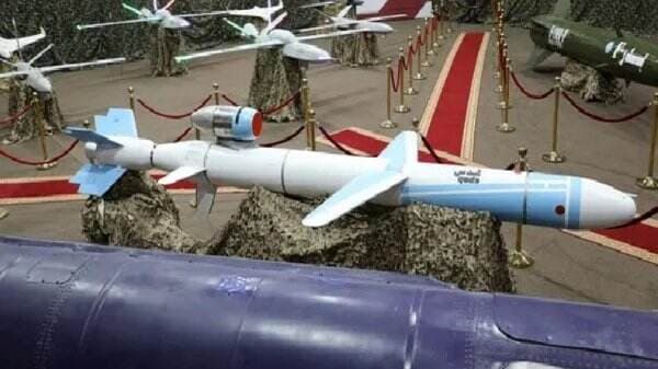 Polisi Tembak Jatuh Drone Bawa Granat dan Bom di Dekat Wilayah Perbatasan