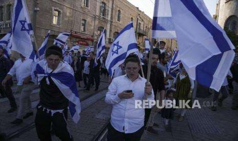 Teriakan Rasis Warnai Pawai Bendera Israel di Yerusalem