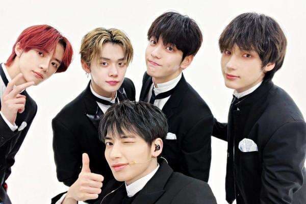 TXT Menjadi Artis K-Pop Pria Kedua yang Berada di Top 10 Billboard 200 Selama 2 Minggu Berturut-turut TXT Menjadi Artis K-Pop Pria Kedua yang Berada di Top 10 Billboard 200 Selama 2 Minggu Berturut-turut