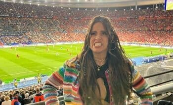 Tampil di Final Liga Champions, Camila Cabello Bete <i>Dicuekin</i> Penonton