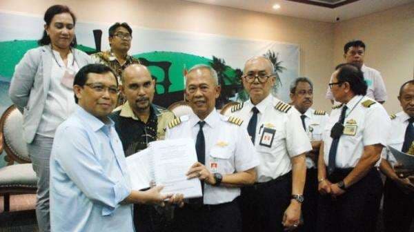 Eks Pilot Merpati Sebut Dosa Pemerintah Besar, ini Penyebabnya Eks Pilot Merpati Sebut Dosa Pemerintah Besar, ini Penyebabnya