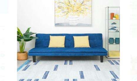 Lima Cara Menata Sofa Biru di Ruang Tamu