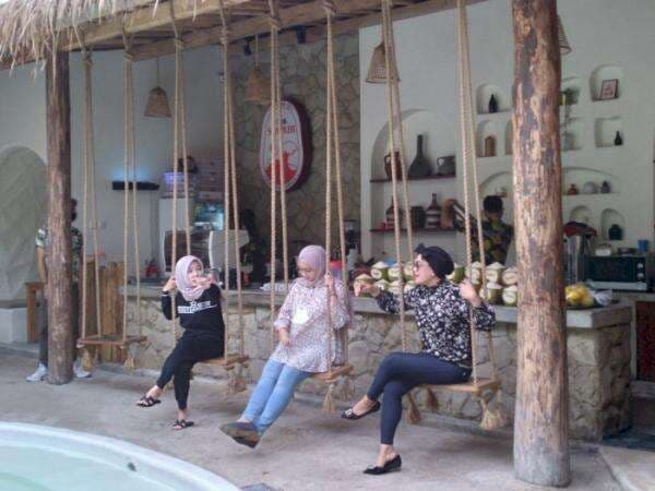 Lagi Viral! Ada ‘Pantai’ di Tengah Kota Bogor, Vibe-nya Bali Banget Lagi Viral! Ada ‘Pantai’ di Tengah Kota Bogor, Vibe-nya Bali Banget