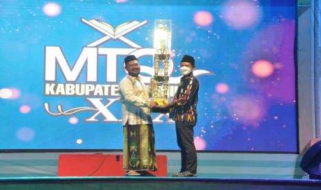 Digelar di Bawean, MTQ XXX Diharapkan Lahirkan Generasi Emas Digelar di Bawean, MTQ XXX Diharapkan Lahirkan Generasi Emas