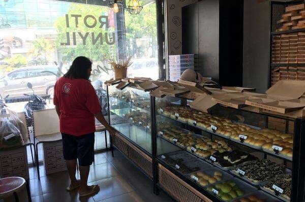 Kuliner Kota Malang, Roti Unyil Omari Kitchen Sekali Lahap Kuliner Kota Malang, Roti Unyil Omari Kitchen Sekali Lahap