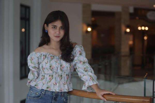 Biodata Hayati Shay, Penyanyi Dangdut Pendatang Baru dengan Single Kamu Dimana Biodata Hayati Shay, Penyanyi Dangdut Pendatang Baru dengan Single Kamu Dimana