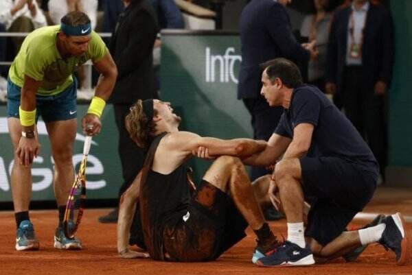Nadal Melenggang ke Final French Open usai Zverev Mundur karena Cedera