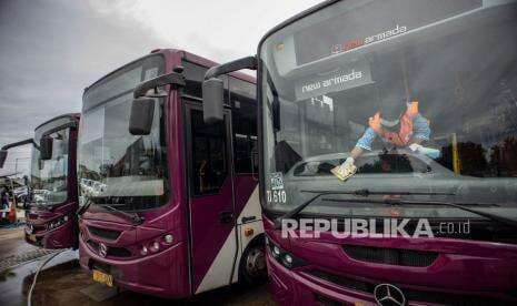 Transjakarta Sediakan 50 Unit Bus Premium Royaltrans untuk Penonton Formula E 2022
