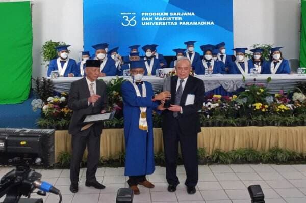 TP Rachmat Dianugerahi Paramadina Award 2022