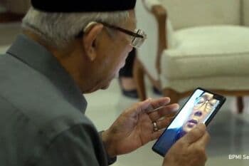 Wapres Sampaikan Duka Cita pada Ridwan Kamil Lewat <i>Video Call</i>