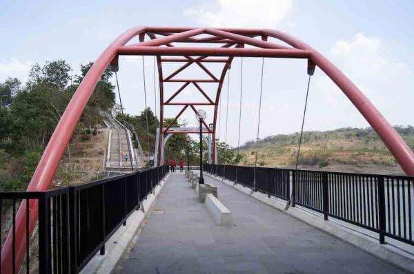 Asyiknya Wisata ke Gua Kreo dan Jatibarang, Bisa Ketemu Monyet! Asyiknya Wisata ke Gua Kreo dan Jatibarang, Bisa Ketemu Monyet!