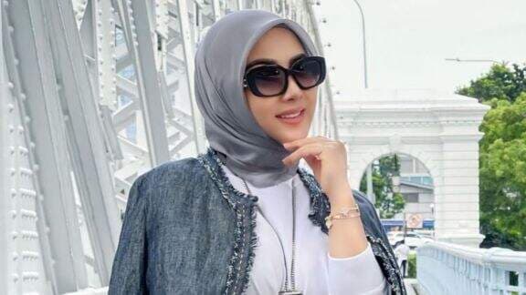 Syahrini Masuk Kategori Artis Indonesia dengan Followers Terbanyak, Netizen Beri Sindiran: yang Like Dikit, Followers Ghaib? Syahrini Masuk Kategori Artis Indonesia dengan Followers Terbanyak, Netizen Beri Sindiran: yang Like Dikit, Followers Ghaib?