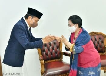 Jokowi Hadiri Peresmian Masjid At Taufiq, Megawati: <i>Seneng</i> Banget