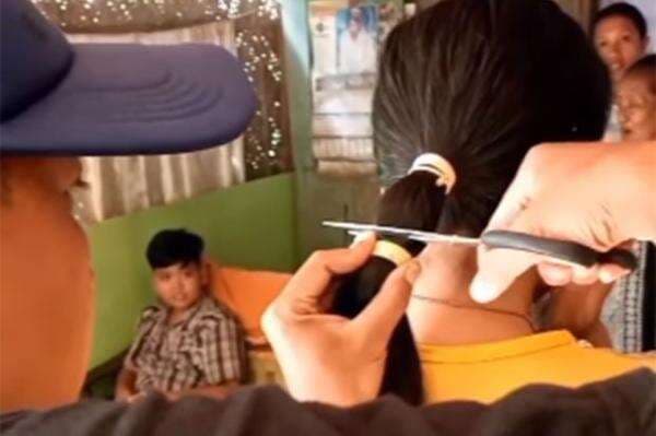 Viral! Rambut Wanita Dibeli Orang Salon Rp1 Juta, Netizen: Dijual Lagi Bisa 5X Lipat Viral! Rambut Wanita Dibeli Orang Salon Rp1 Juta, Netizen: Dijual Lagi Bisa 5X Lipat