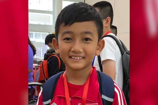 Mengenal Ahmad Dzuizz Annajib, Bocah SD yang Viral dengan Puluhan Penghargaan Internasional Mengenal Ahmad Dzuizz Annajib, Bocah SD yang Viral dengan Puluhan Penghargaan Internasional