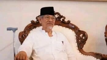 Profil KH Dimyati Rois: Ulama Tawadhu, Bersahaja, dan Ahli Sejarah Profil KH Dimyati Rois: Ulama Tawadhu, Bersahaja, dan Ahli Sejarah