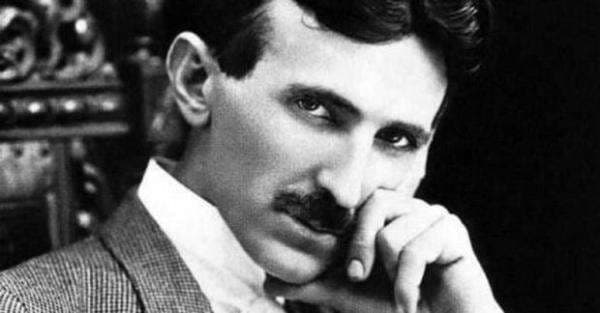 Kisah Hidup Nikola Tesla dan Penyebab Kematiannya Kisah Hidup Nikola Tesla dan Penyebab Kematiannya