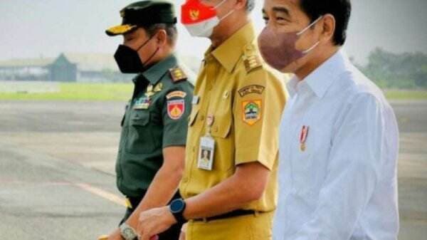 Kecele! Kode Ojo Kesusu di Rakernas Projo Diduga Bukan untuk Ganjar Tapi untuk Jokowi Sendiri