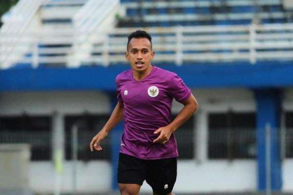 Irfan Jaya Diserang Netizen usai Timnas Indonesia Kalah dari Yordania, Jadi Trending Topic Twitter Irfan Jaya Diserang Netizen usai Timnas Indonesia Kalah dari Yordania, Jadi Trending Topic Twitter