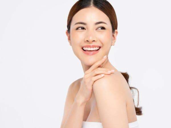 5 Kebiasaan Baik yang Bisa Bikin Kulit Sehat di Usia 30-an, Apakah Sudah Kamu Lakukan? 5 Kebiasaan Baik yang Bisa Bikin Kulit Sehat di Usia 30-an, Apakah Sudah Kamu Lakukan?