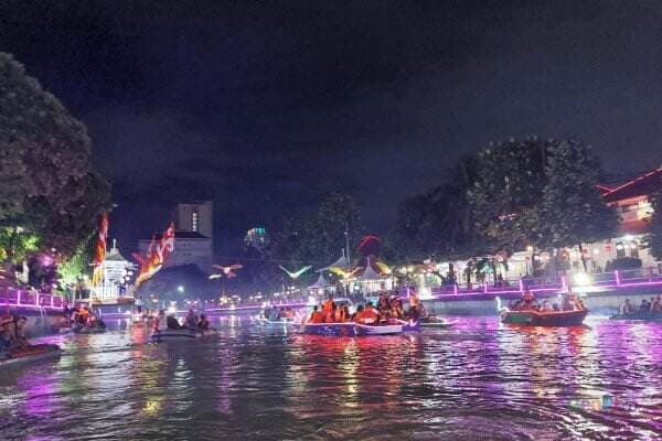 Harga Tiket Wisata Perahu Sungai Kalimas Surabaya