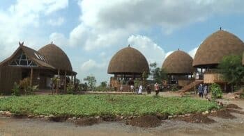 Menilik Rumah Honai yang Jadi Laboratorium Sekolah Berbasis Alam, Belajar Sambil Hirup Udara Segar Menilik Rumah Honai yang Jadi Laboratorium Sekolah Berbasis Alam, Belajar Sambil Hirup Udara Segar