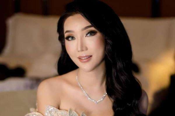 Potret Cantik Lucinta Luna di Momen Ulang Tahun, Netizen: Mirip Elsa Frozen Potret Cantik Lucinta Luna di Momen Ulang Tahun, Netizen: Mirip Elsa Frozen