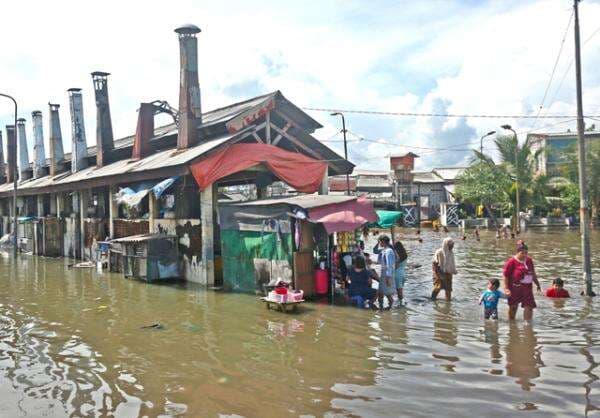 Penurunan Tanah di Surabaya hingga 40 Milimeter Per Tahun Penurunan Tanah di Surabaya hingga 40 Milimeter Per Tahun