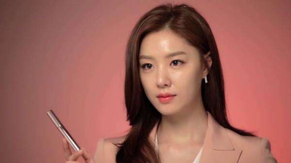 Profil Seo Ji Hye, Lawan Main Yoon Kye-Sang dalam Drama Kiss Sixth Sense Profil Seo Ji Hye, Lawan Main Yoon Kye-Sang dalam Drama Kiss Sixth Sense