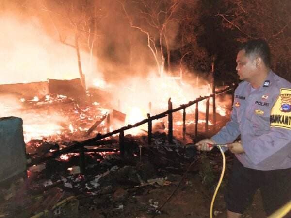 Gegara Obat Nyamuk, 2 Rumah di Sangking Baru Kotabaru Dilalap Api