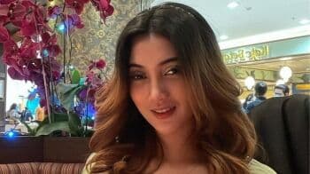 7 Potret Chacha Putri Vanesa, Artis yang Disebut Calon Aspri Hotman Paris dari Sumbar 7 Potret Chacha Putri Vanesa, Artis yang Disebut Calon Aspri Hotman Paris dari Sumbar