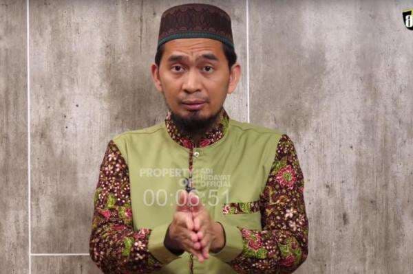 Adab Tidak Sama dengan Akhlak, Ini Perbedaannya Adab Tidak Sama dengan Akhlak, Ini Perbedaannya