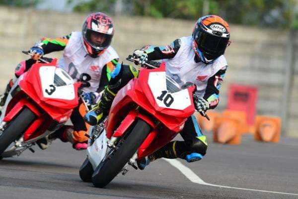 16 Pembalap Muda Baru Lahir dari Sekolah Astra Honda Racing School 16 Pembalap Muda Baru Lahir dari Sekolah Astra Honda Racing School