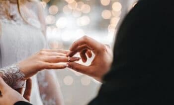 PN Surabaya Kabulkan Pernikahan Beda Agama, MUI: Bertentangan dengan Aturan Negara