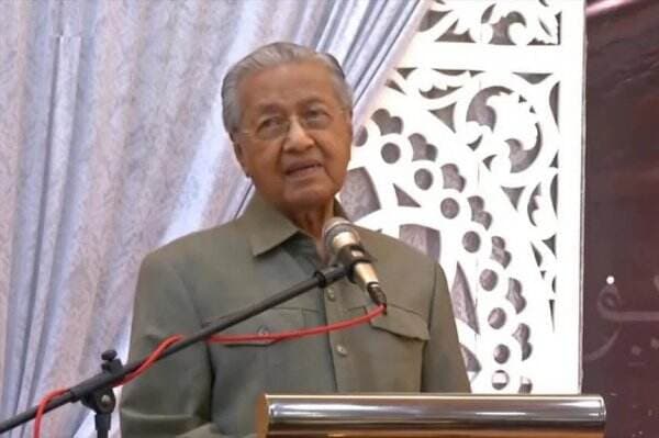 Mantan PM Mahathir Sebut Malaysia Harusnya Klaim Kepulauan Riau