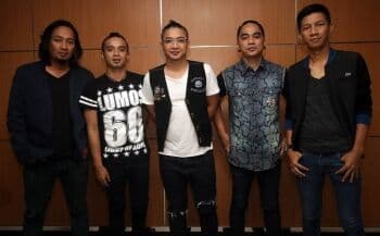 Lirik Lagu dan Chord Gitar <i>Sayang</i> - Ungu Lirik Lagu dan Chord Gitar <i>Sayang</i> - Ungu