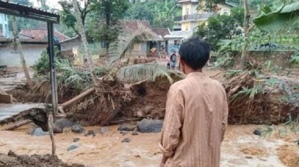 39 Hewan Kurban Hanyut Tersapu Banjir Bandang