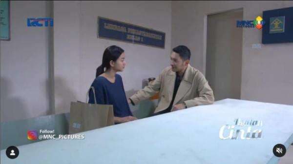 Ikatan Cinta 23 Juni 2022: Mama Karina Urung Kirim Berkas Nino ke Pengadilan, Tak Ingin sang Anak Cerai Kedua Kali Ikatan Cinta 23 Juni 2022: Mama Karina Urung Kirim Berkas Nino ke Pengadilan, Tak Ingin sang Anak Cerai Kedua Kali