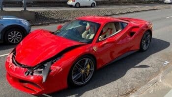 Ferrari Tidak Akan Produksi Mobil Otonom, Apa Alasannya?