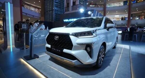Toyota Persenjatai Mobil Low MPV di Indonesia dengan Teknologi Keamanan Baru