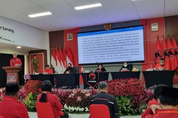 Bacakan Hasil Rakernas PDIP, Ganjar: Capres Hak Megawati
