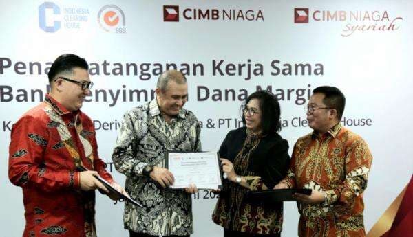 CIMB Niaga Jalin Sinergi dengan ICDX dan ICH, Fasilitasi Perdagangan Emas Fisik di Bursa Komoditi CIMB Niaga Jalin Sinergi dengan ICDX dan ICH, Fasilitasi Perdagangan Emas Fisik di Bursa Komoditi
