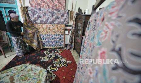 In Picture: Batik Gajah Mungkur Khas Gresik In Picture: Batik Gajah Mungkur Khas Gresik